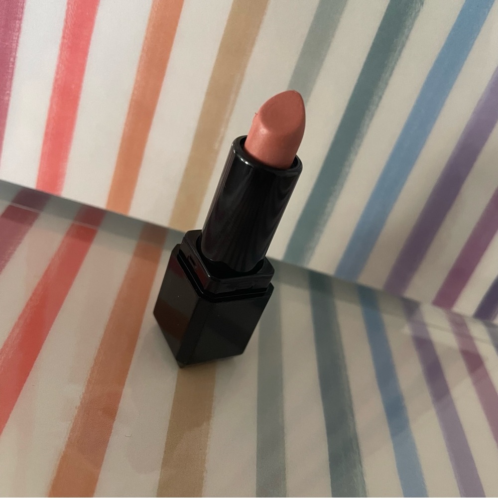Illamasqua Antimatter Lipstick in Bang
